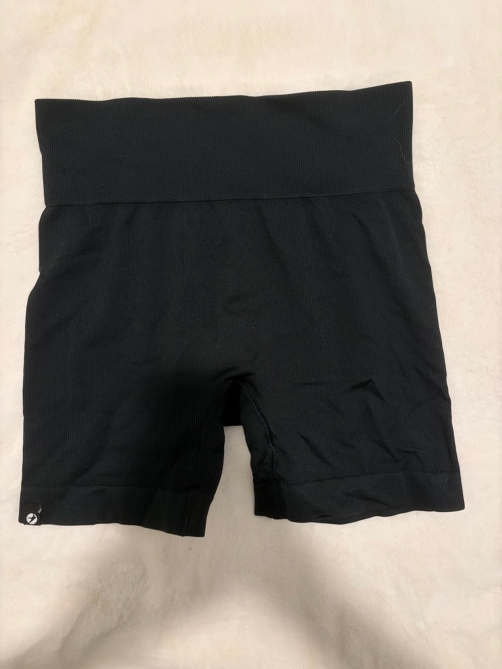 Oiselle Seamless Racer Shorts - Black